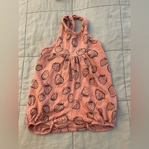 18-24 One piece, snap crotch